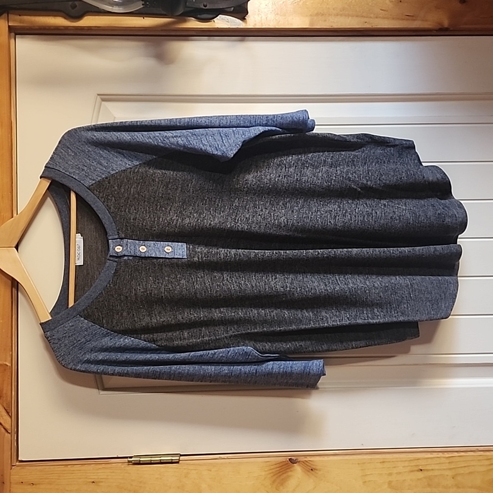 Women's shirt